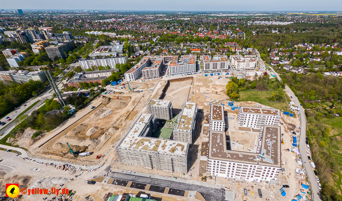 04.05.2023 - Luftbilder vom Alexisqaurtier und Pandion Verde in Neuperlach
